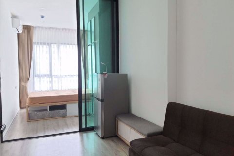 Condominio de 1 dormitorio en Bang Kapi, Bangkok, Tailandia № 76600 - foto 2