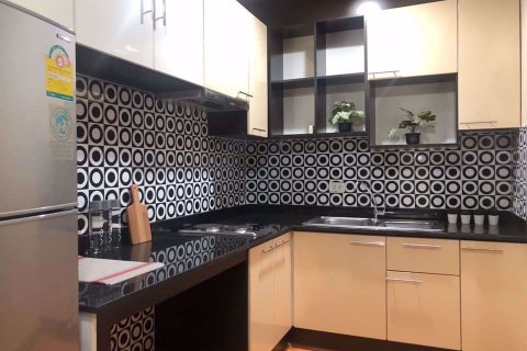 Condominio de 2 dormitorios en Watthana, Bangkok, Tailandia № 76596 - foto 3