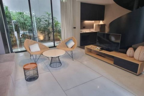 Chalet de 2 dormitorios en Sattahip, Tailandia № 124466 - foto 2