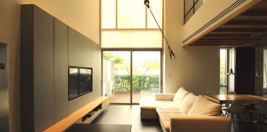 Dúplex de 2 dormitorios en Khlong Toei, Bangkok, Tailandia № 76463