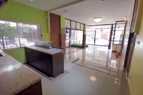 Casa de 3 dormitorios en Wang Thonglang, Bangkok, Tailandia № 76461 - foto 4