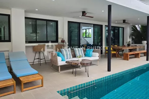 Casa de 3 dormitorios en Rawai, Tailandia № 131191 - foto 30