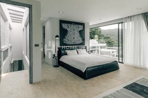 Casa de 6 dormitorios en Kamala, Tailandia № 131192 - foto 14
