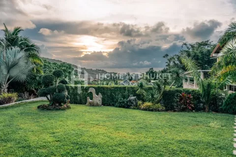 Casa de 6 dormitorios en Kamala, Tailandia № 131192 - foto 28