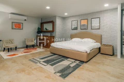 Casa de 6 dormitorios en Kamala, Tailandia № 131192 - foto 20