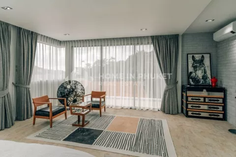 Casa de 6 dormitorios en Kamala, Tailandia № 131192 - foto 15
