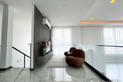 Casa de 3 dormitorios en Pattaya, Tailandia № 81832 - foto 7