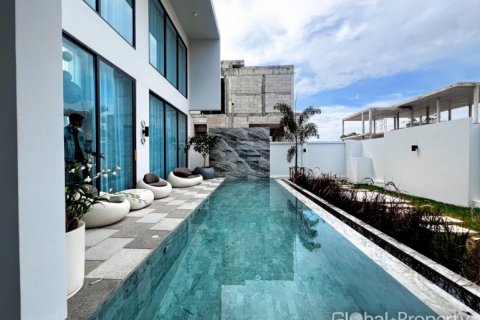Casa de 3 dormitorios en Pattaya, Tailandia № 81832 - foto 3