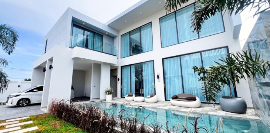 Casa de 3 dormitorios en Pattaya, Tailandia № 81832