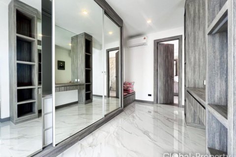 Casa de 3 dormitorios en Pattaya, Tailandia № 81832 - foto 11