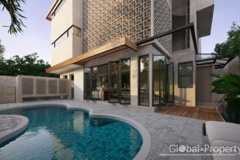 Casa de 4 dormitorios en Pattaya, Tailandia № 81838 - foto 9