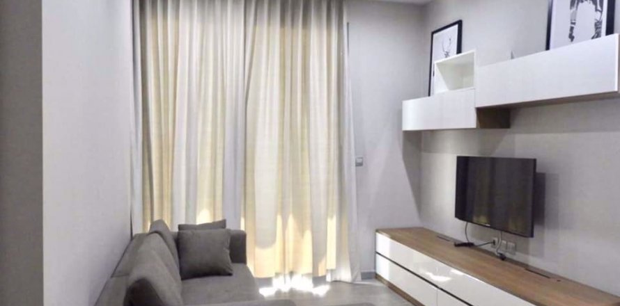 Condominio de 1 dormitorio en Khlong Toei, Bangkok, Tailandia № 76869