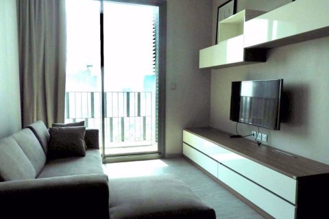 Condominio de 1 dormitorio en Khlong Toei, Bangkok, Tailandia № 76869 - foto 2