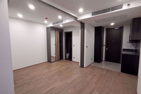 Condominio de 1 dormitorio en Bang Rak, Bangkok, Tailandia № 76872 - foto 3