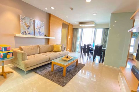 Condominio de 3 dormitorios en Bang Kho Laem, Bangkok, Tailandia № 76870