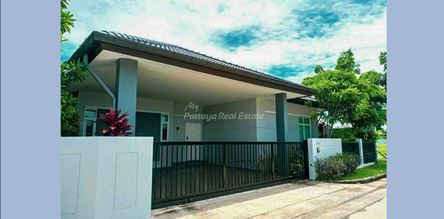 Casa de 3 dormitorios en Bang Lamung, Tailandia № 78611