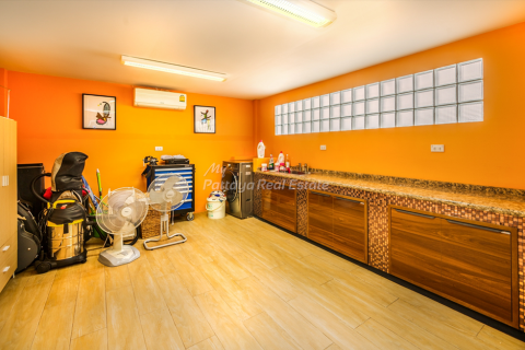 House in Bang Lamung, Thailand 3 bedrooms № 78612 - photo 18