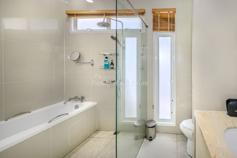 House in Bang Lamung, Thailand 3 bedrooms № 78612 - photo 12