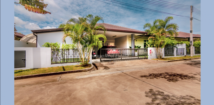 House in Bang Lamung, Thailand 3 bedrooms № 78612