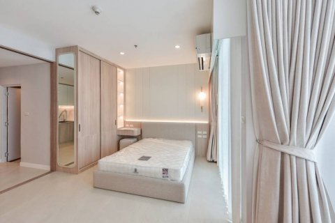 Estudio en el condominio en Bangkok, Tailandia № 132460 - foto 8