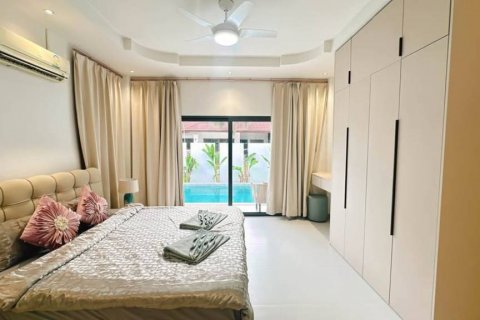 Chalet de 3 dormitorios en Phuket, Tailandia № 125773 - foto 10
