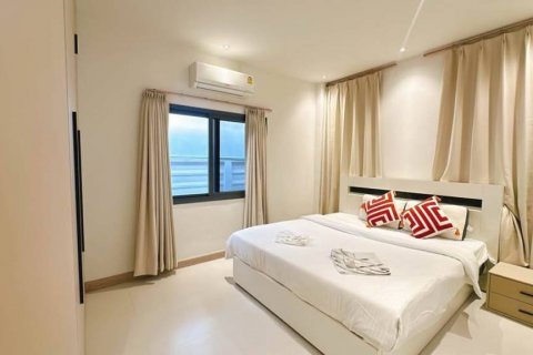 Chalet de 3 dormitorios en Phuket, Tailandia № 125773 - foto 8