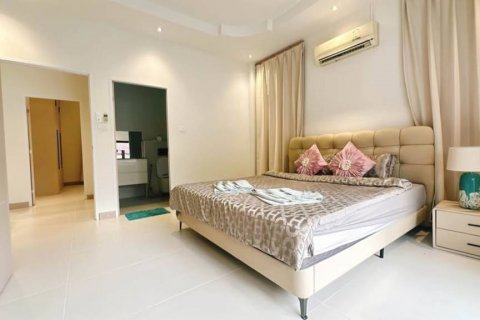Chalet de 3 dormitorios en Phuket, Tailandia № 125773 - foto 7