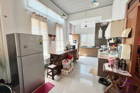 Casa de 7 dormitorios en Chiang Mai, Tailandia № 125768 - foto 5