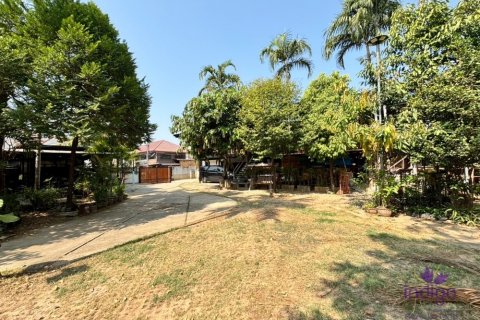 Casa de 7 dormitorios en Chiang Mai, Tailandia № 125768 - foto 21