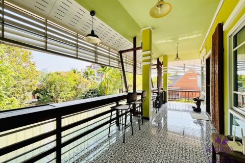 Casa de 7 dormitorios en Chiang Mai, Tailandia № 125768 - foto 12