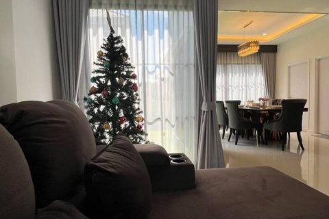 Casa de 3 dormitorios en Phuket, Tailandia № 125774 - foto 4