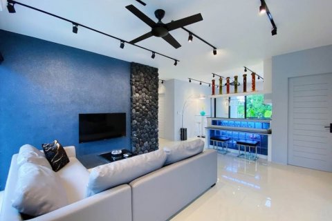 Chalet de 3 dormitorios en Phuket, Tailandia № 125772 - foto 6