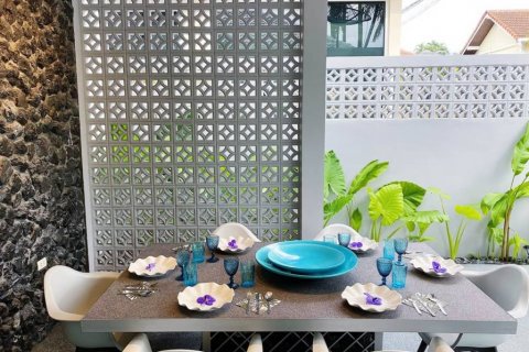 Chalet de 3 dormitorios en Phuket, Tailandia № 125772 - foto 10