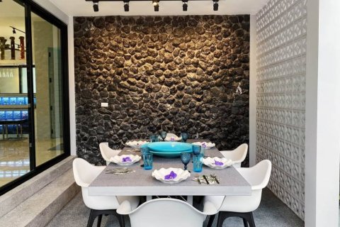 Chalet de 3 dormitorios en Phuket, Tailandia № 125772 - foto 9