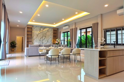 Estudio en Pattaya, Tailandia № 132159 - foto 4