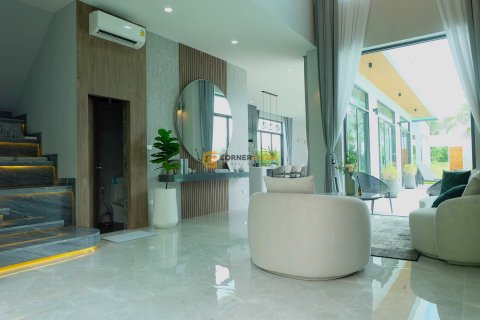 Estudio en Bang Lamung, Tailandia № 132158 - foto 5