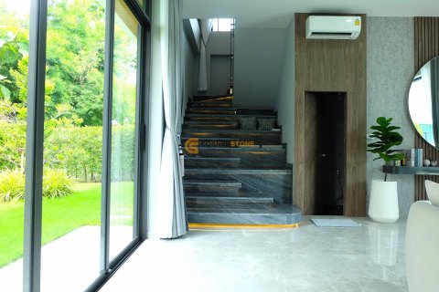 Estudio en Bang Lamung, Tailandia № 132158 - foto 14