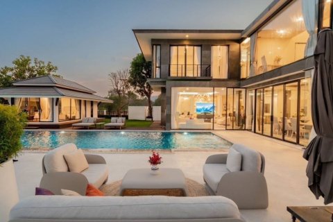 Chalet de 4 dormitorios en Cha-am, Tailandia № 120251 - foto 3