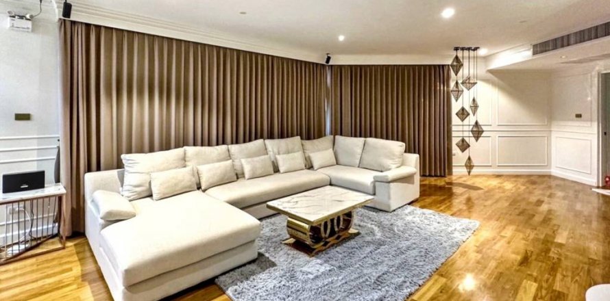 Condominio de 4 dormitorios en Khlong San, Bangkok, Tailandia № 132921