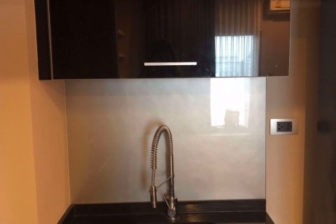 Condominio de 1 dormitorio en Khlong Toei, Bangkok, Tailandia № 76264 - foto 8