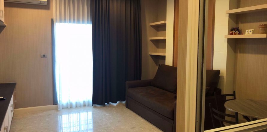 Condominio de 1 dormitorio en Khlong Toei, Bangkok, Tailandia № 76264