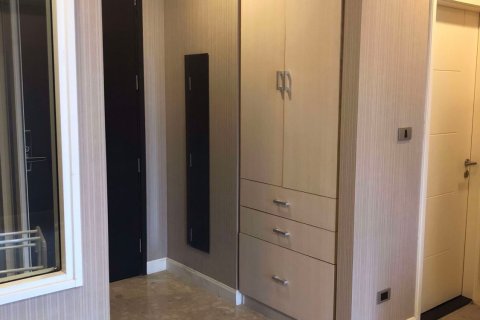 Condominio de 1 dormitorio en Khlong Toei, Bangkok, Tailandia № 76264 - foto 5