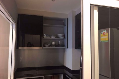 Condominio de 1 dormitorio en Khlong Toei, Bangkok, Tailandia № 76264 - foto 6
