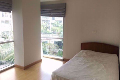Condominio de 2 dormitorios en Yan Nawa, Bangkok, Tailandia № 76261 - foto 4