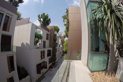 Condominio de 3 dormitorios en Bangkok, Tailandia № 143845 - foto 11