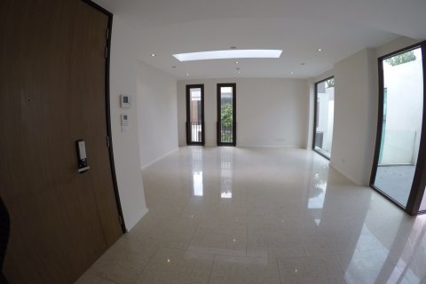 Condominio de 3 dormitorios en Bangkok, Tailandia № 143845 - foto 12
