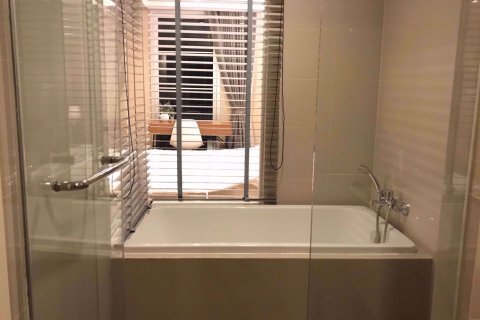 Condo à Watthana, Bangkok, Thaïlande, 1 chambre  № 76737 - photo 8