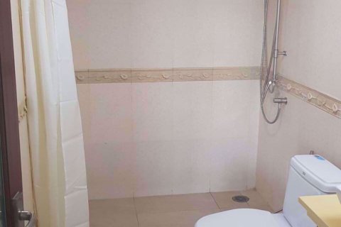 Condominio de 2 dormitorios en Bang Kapi, Bangkok, Tailandia № 76585 - foto 13