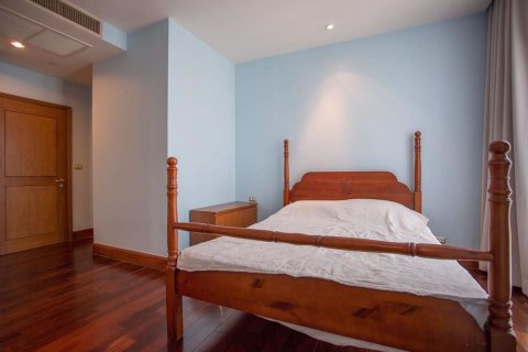 Condominio de 2 dormitorios en Sathon, Bangkok, Tailandia № 76584 - foto 3