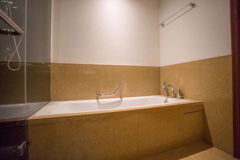 Condominio de 2 dormitorios en Sathon, Bangkok, Tailandia № 76584 - foto 15